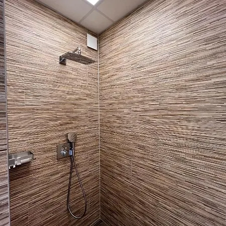 Apartamento *wohnung Nele* Einzigartig In Vs Mit Parkplatz